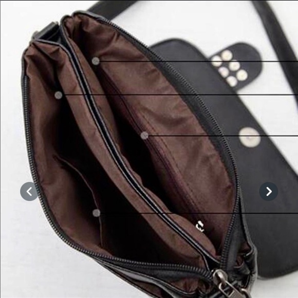 Small Rivit Skull Crossbody bag - Picture 9 of 11